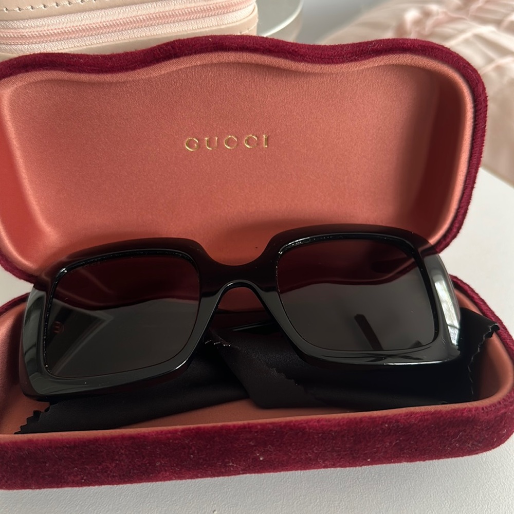 Gucci sunglasses